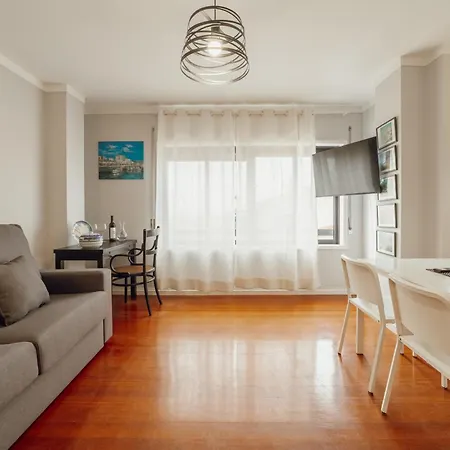 Espinho Seawalk And Seaview By Vacationy Apartament Porto