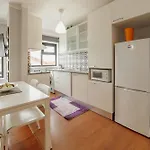 Apartament Espinho Seawalk And Seaview By Vacationy Porto